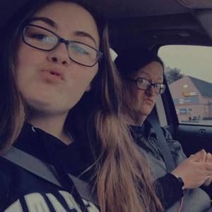 Meet your Posher, Crystal